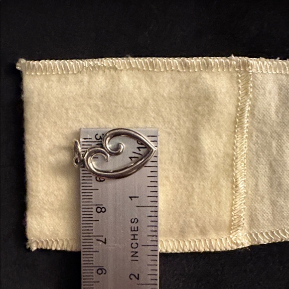 James Avery “A Mother’s Love” 925 Silver Heart Swirl Pendant - Picture 8 of 8